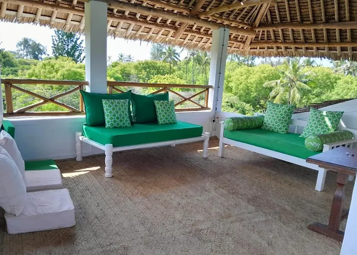 Watamu Beach Cottages B&B